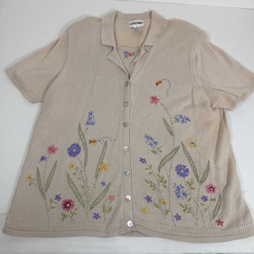 Alfred Dunner 1X Beige Short Sleeve Sweater Embroidered Floral Bee Cottagecore